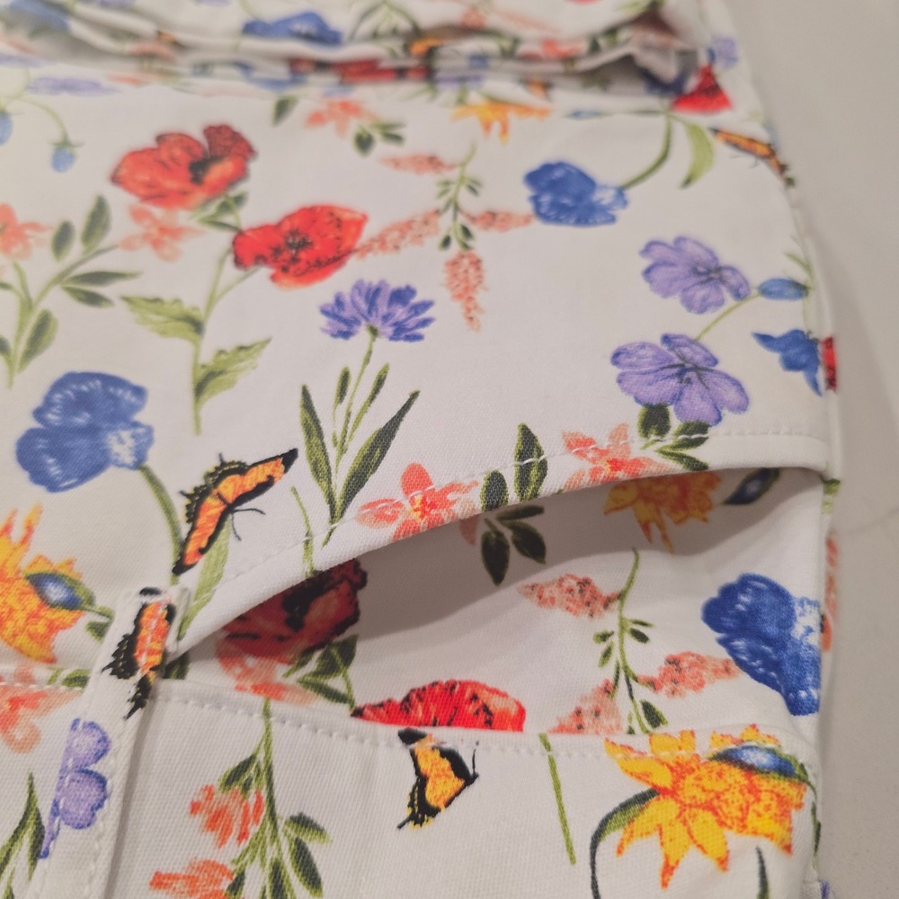 St Johns Bay Floral Capri Pants Womens 8 White Multi Butterfly Tummy Control NWT - Picture 16 of 16